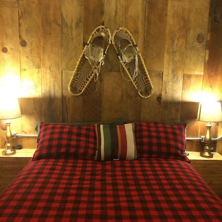 Shaver Lake Village Hotel Bagian luar foto