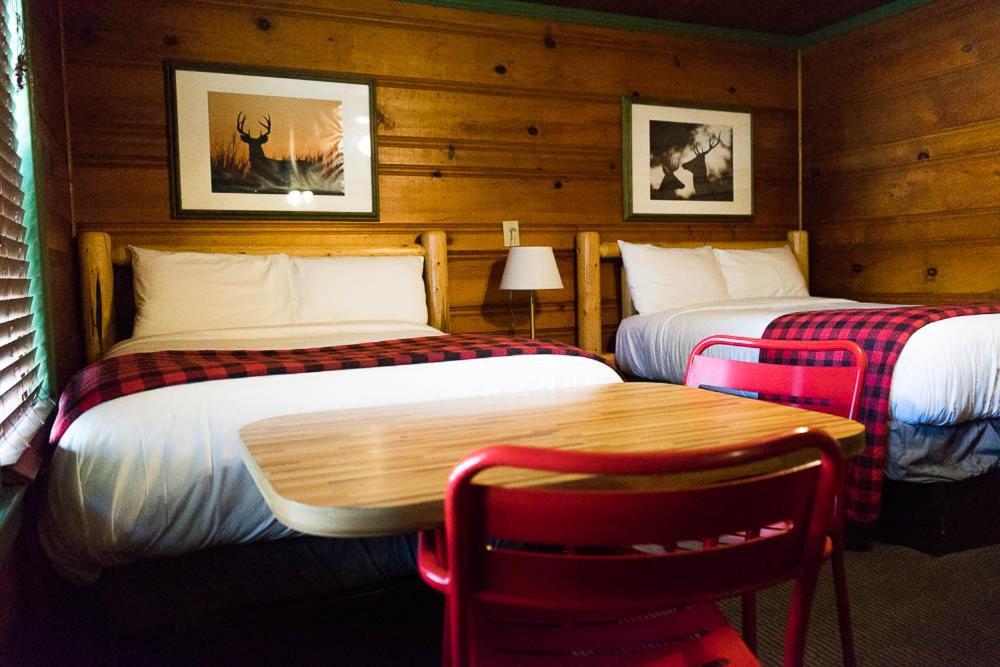 Shaver Lake Village Hotel Bagian luar foto