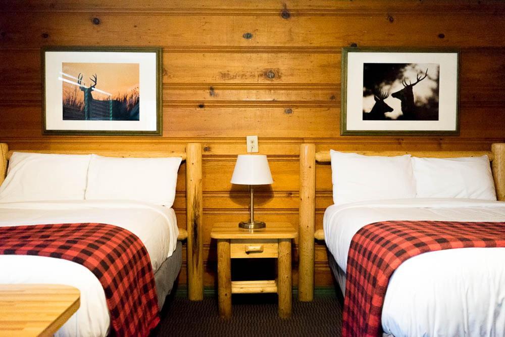 Shaver Lake Village Hotel Bagian luar foto