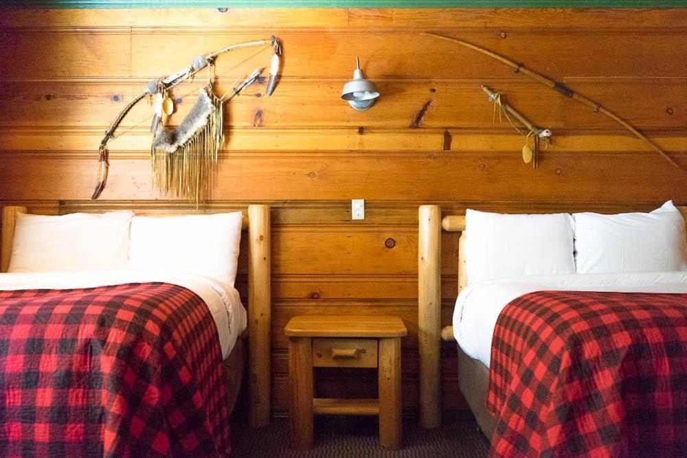 Shaver Lake Village Hotel Bagian luar foto