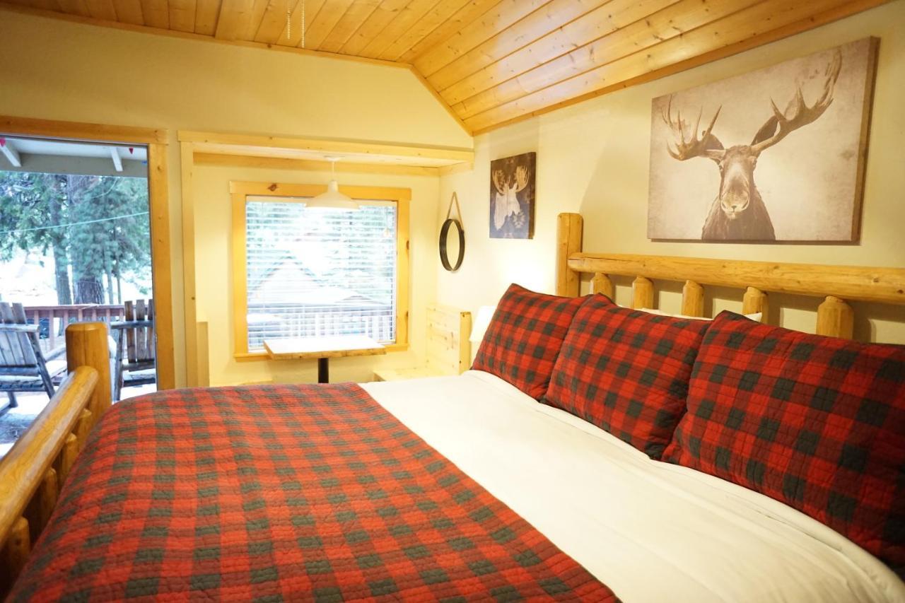 Shaver Lake Village Hotel Bagian luar foto