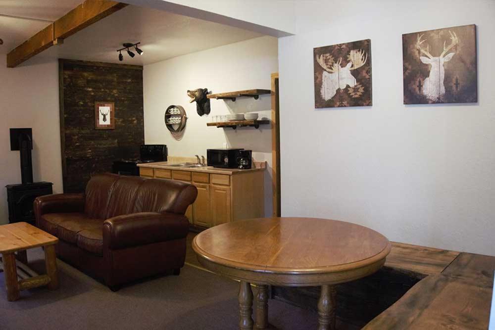 Shaver Lake Village Hotel Bagian luar foto